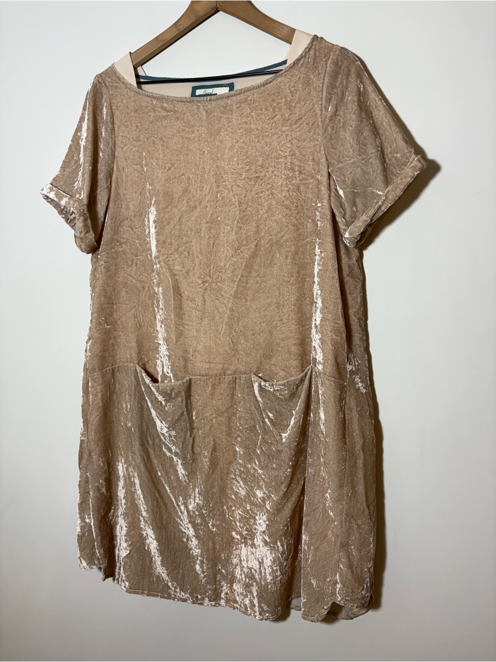 Anthropologie - Floreat - Women’s Crinkled Velvet Dress - Champagne - Size S - Picture 6 of 9